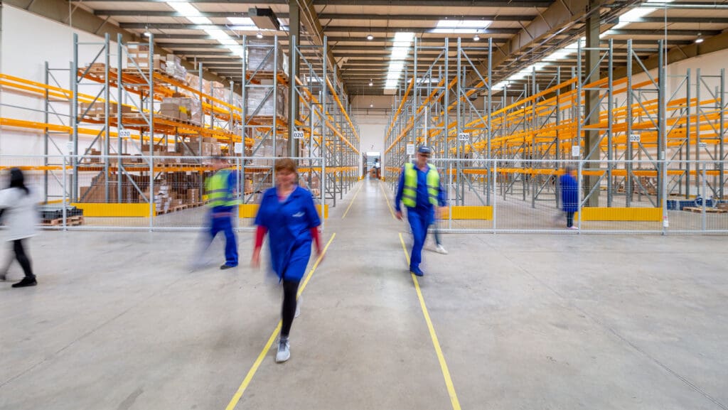 flexe warehouse workers web resources 3000x1690